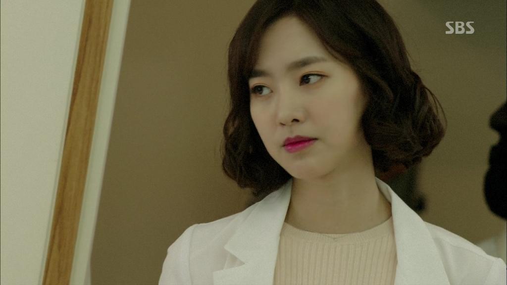 Han Seung-Hee with a resting cold face